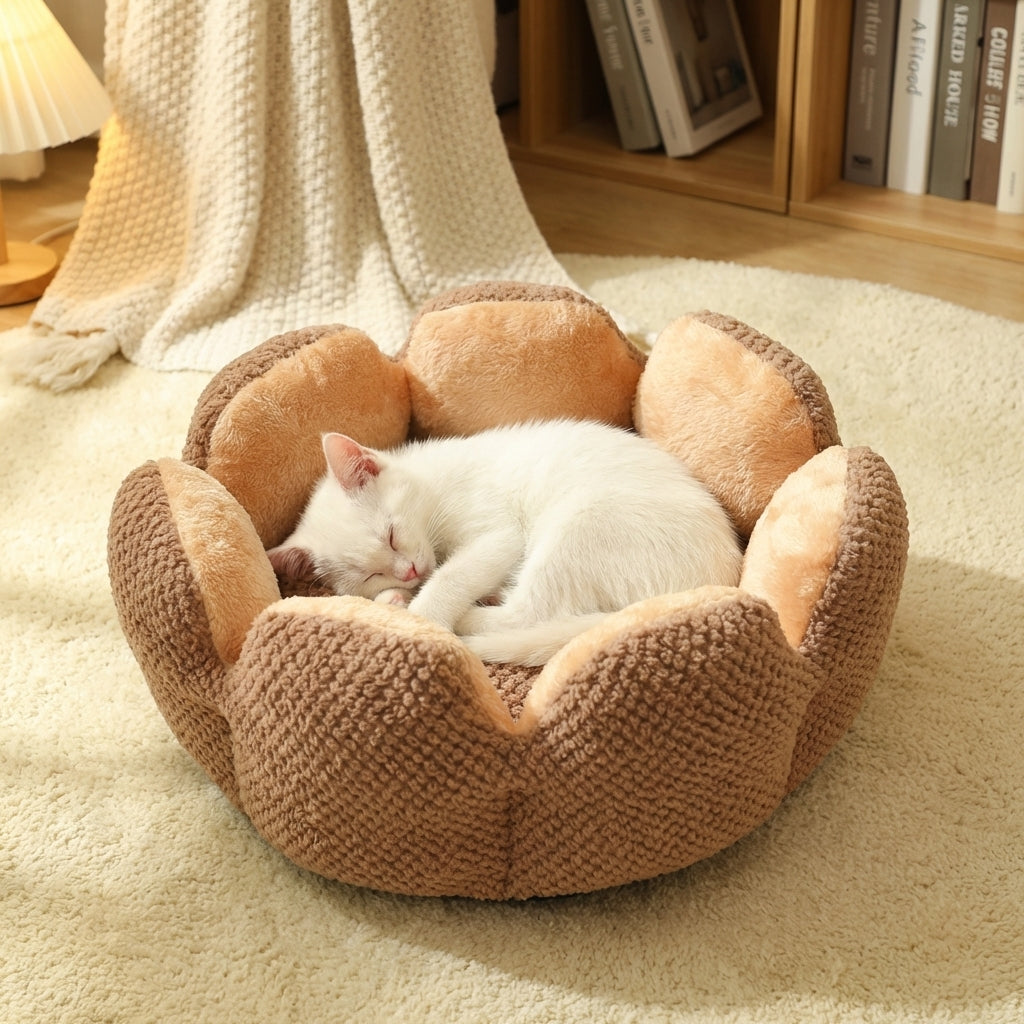 Flower-Shape Cat Bed | Coral Fleece & Polyester | Washable