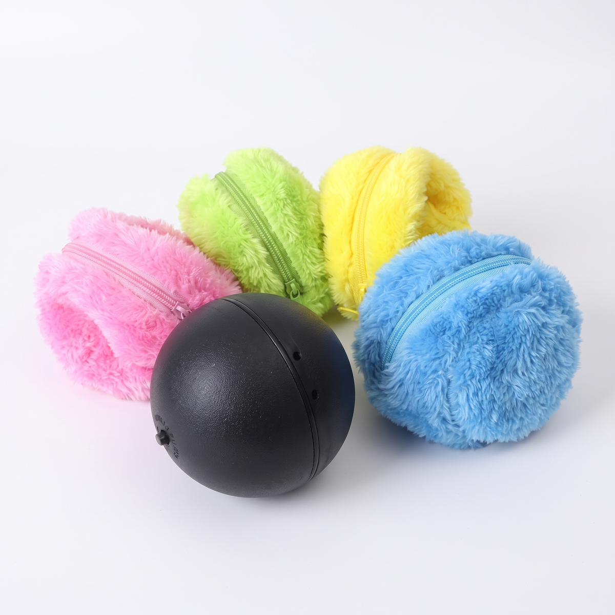 Self-Rolling Ball for Dogs and Cats | 4 Plush Covers | 3.1 in